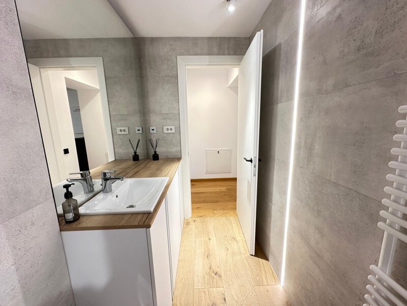 Pipera, duplex modern cu terasa, gradina si sistem smart home complet.