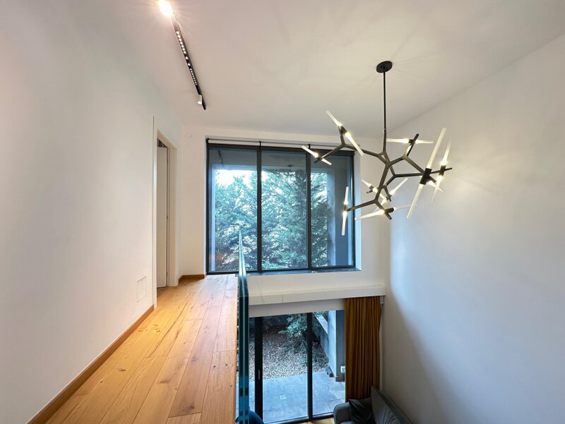 Pipera, duplex modern cu terasa, gradina si sistem smart home complet.