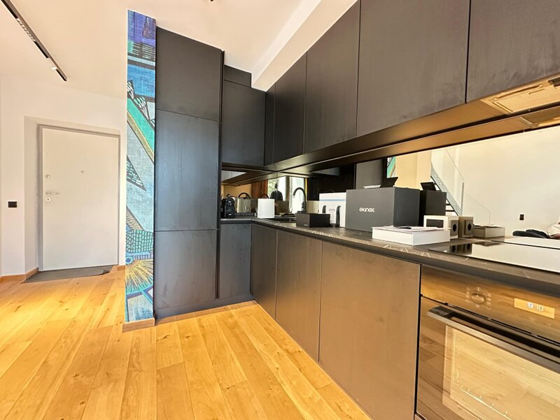 Pipera, duplex modern cu terasa, gradina si sistem smart home complet.